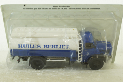 Berliet GLR8 M2 Tank truck Huiles Berliet year 1960 blue/white, Hachette 1:43