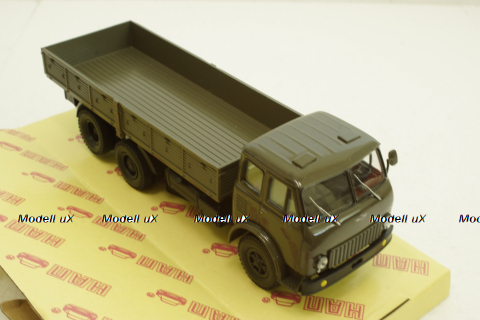 Маз-516,1969г, хакі, борт 3-мостовий, Н292, Наш Автопром 1:43