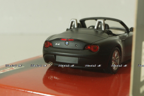 Bmw Z4 roadster (E85) "Fulda" 2002, matt black, 436021032, Minichamps 1:43