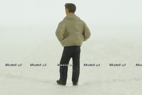 Фигурка Парень в куртке, 119а, BM-Toys 1:43