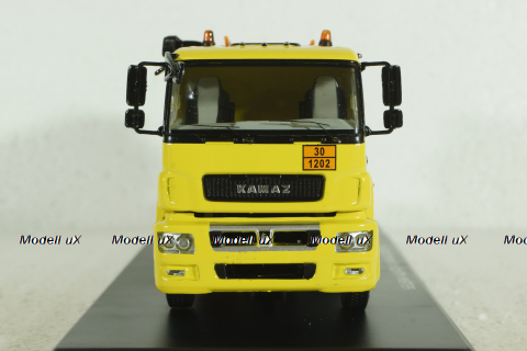 АЦ/АТЗ-16 (65207-87) топливозаправщик на шасси Камаз-65207-87, SSM1545, SSM 1:43