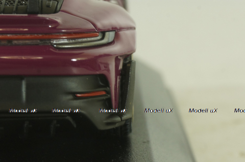 Porsche 911 (992) GT3 RS with Weissach-Package, rubin red/golden rims and black décor, 413062123, Minichamps 1:43 