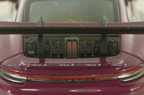 Porsche 911 (992) GT3 RS with Weissach-Package, rubin red/golden rims and black décor, 413062123, Minichamps 1:43 