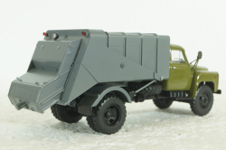 53М мусоровоз бункерного типа на шасси Газ-53 1967, хаки/серый, 103160, Автоистория 1:43