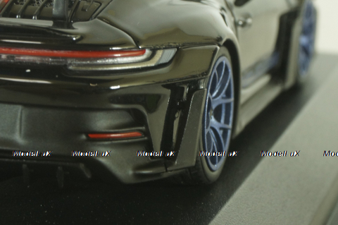 Porsche 911 (992) GT3 RS with Weissach-Package, blue/black rims and black décor, 413062109, Minichamps 1:43  