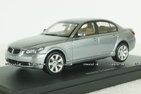 BMW 545i (E60) 2003, silver, 03501S, Kyosho 1:43