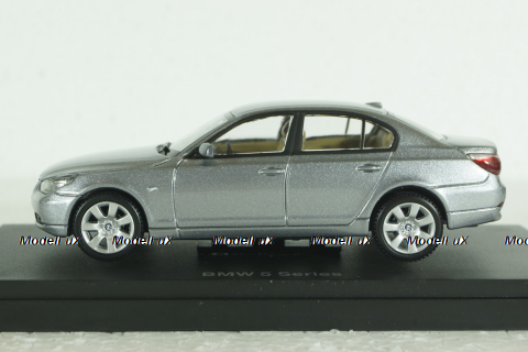 BMW 545i (E60) 2003, silver, 03501S, Kyosho 1:43