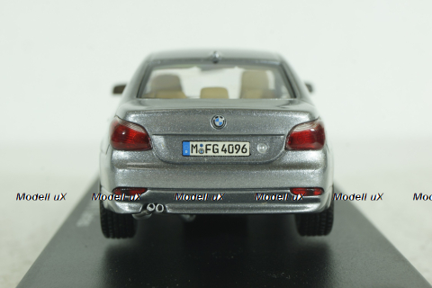 BMW 545i (E60) 2003, silver, 03501S, Kyosho 1:43