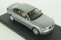 BMW 545i (E60) 2003, silver, 03501S, Kyosho 1:43