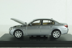 BMW 545i (E60) 2003, silver, 03501S, Kyosho 1:43