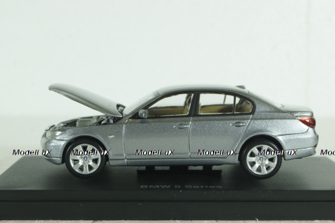 BMW 545i (E60) 2003, silver, 03501S, Kyosho 1:43