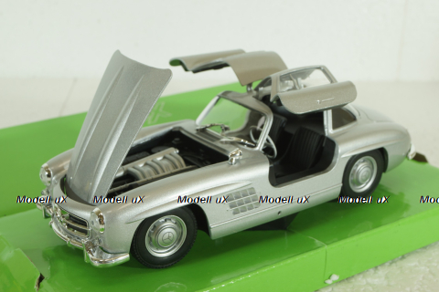 Mercedes 300 SL (W198) silver, 24064, Welly 1:24
