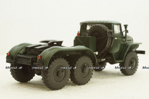 Урал-375С-К1 тягач, зелений, АвтоИстория 1:43