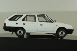 Skoda Forman 1990, white, CLC575, IXO 1:43