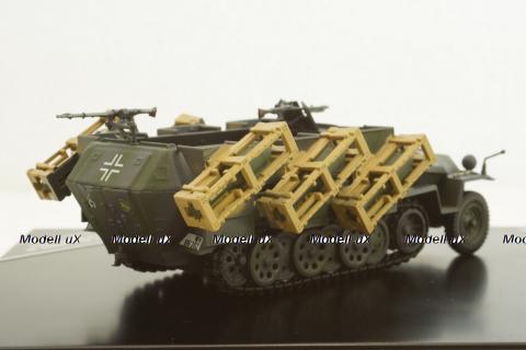 Sd.Ktz 251/1 Ausf. C Wurfrahmen 40 24. Pz.Division Kursk 1942, Altaya 1:43