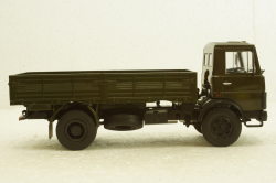 Маз-5337 борт 1987, хаки, АвтоИстория 1:43