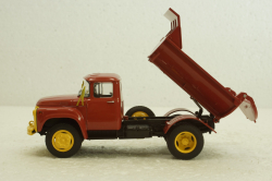 Зил-ММЗ-555 самосвал оранжевый, АвтоИстория 1:43
