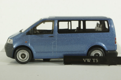 Volkswagen T5 Caravella Light Blue, Cararama 1:43