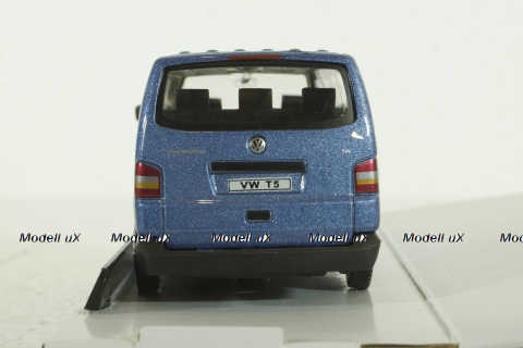 Volkswagen T5 Caravella Light Blue, Cararama 1:43