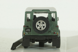 Land Rover Defender 90, green, Cararama 1:43 Уценка!