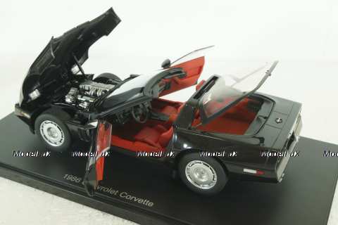 Chevrolet Corvette C4 1986 (black), 71242, AutoArt 1:18