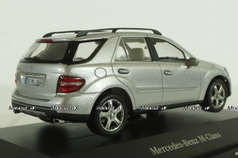 Mercedes ML500 W164, M-Klasse silver, Minichamps 1:43