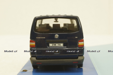 Volkswagen T5 Caravella  blue, Cararama 1:43