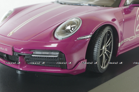 Porsche 911 (992) Turbo S Sport Design Paket, 2021, red, 155069172, Minichamps 1:18