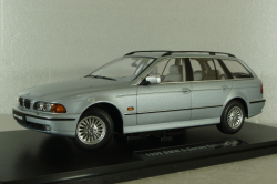 BMW 5er Serie (E39) Touring 1998, silver, T9-1800390, Triple 9 1:18