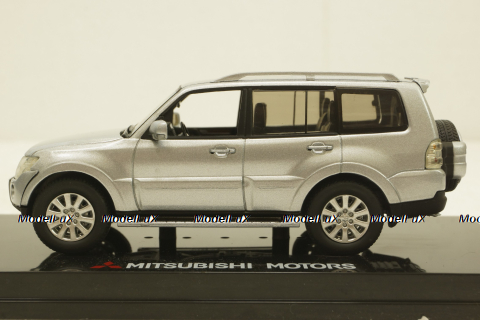 Mitsubishi Pajero Wagon 4 2008, Silver, SunStar 1:43
