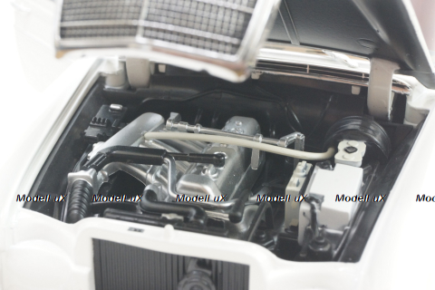 Mercedes 250 SE Limousine W108 (1965-1967) white, 183763, Norev 1:18