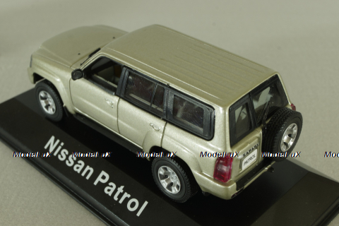 Nissan Patrol (Y61) 2005, champagne, JC074, J-Collection 1:43