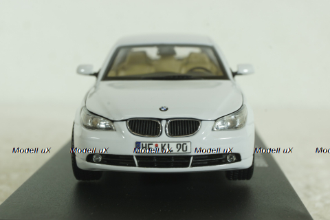 BMW 545i Sedan E60, 2003, white, 03501W, Kyosho 1:43