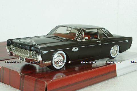 Lincoln Continental Black 1966, Maisto 1:26