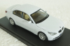 BMW 545i Sedan E60, 2003, white, 03501W, Kyosho 1:43