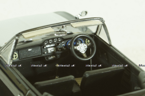 Ford Cortina MkII Crayford Convertible Black/White, Oxford 1:43