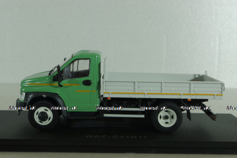 Газон NEXT C41R11 бортовой с тентом зеленый/серый, в боксе, Н232, Наш Автопром 1:43