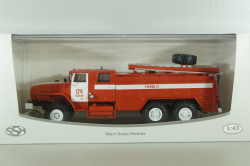 АЦ-7,5-40 пожарная автоцистерна на шасси Урал-4320 с бел. полосами, SSM1229, SSM 1:43