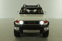 Toyota FJ Cruiser 2008, white, C4172, CHE ZHI 1:24