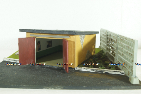 Диорама Гараж с мусорными баками , Modellux 1:43