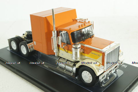 GMC General 1980, beige, TR129, IXO 1:43