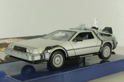 DeLorean Time Machine from movie Back to the Future Future II, 22441, Welly 1:24