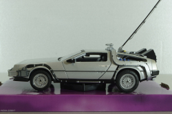 DeLorean DMC-12 from movie Back to the Future I 1983, WEL22443, Welly 1:24