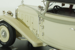 Maybach DS 8 Convertible Zeppelin, 05050, AutoCult 1:43