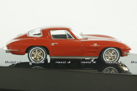 Chevrolet Corvette Stingray 1963, red/white,  CLC479, IXO 1:43