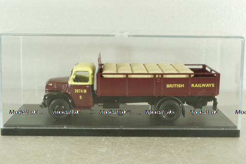 Ford Thames ET6 1953, red TRU018, IXO 1:43