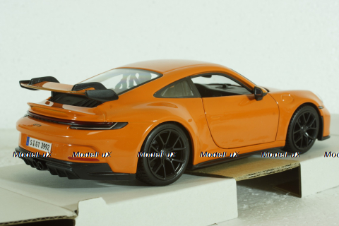 Porsche 992 GT3 Coupe 2021, orange, Burago 1:24