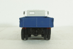 Зил-133Г40, бортовой, белый/синий, АвтоИсторя 1:43