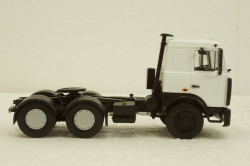 Маз-6422 тягач 1989г белый, АвтоИстория 1:43