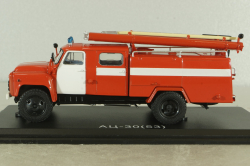 АЦ-30(53) пожарная автоцистерна на шасси Газ-53, красный с бел. полосами, SSM1266, SSM 1:43